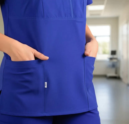 UNIFORME CLINICO ANTIFLUIDO MODELO GLORIA