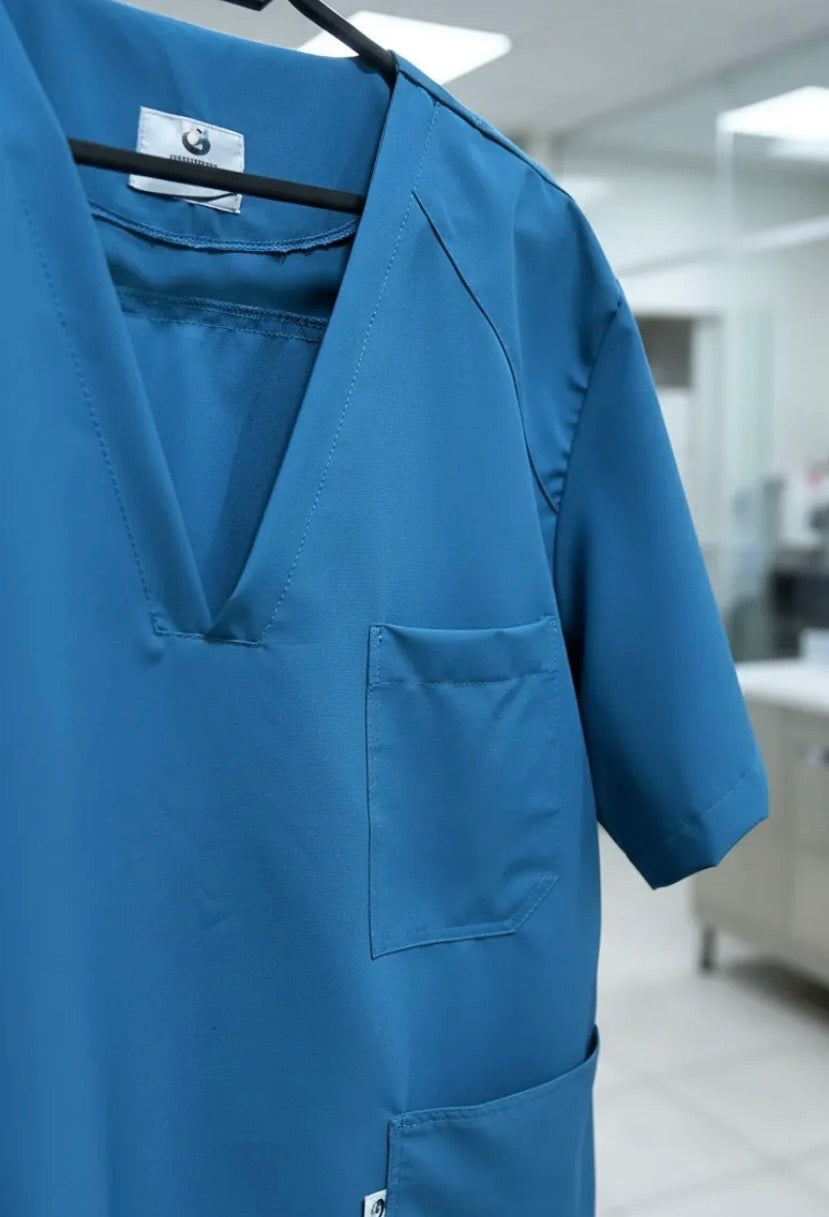 POLERA CLINICA TIPO PABELLON VARON ANTIFLUIDO